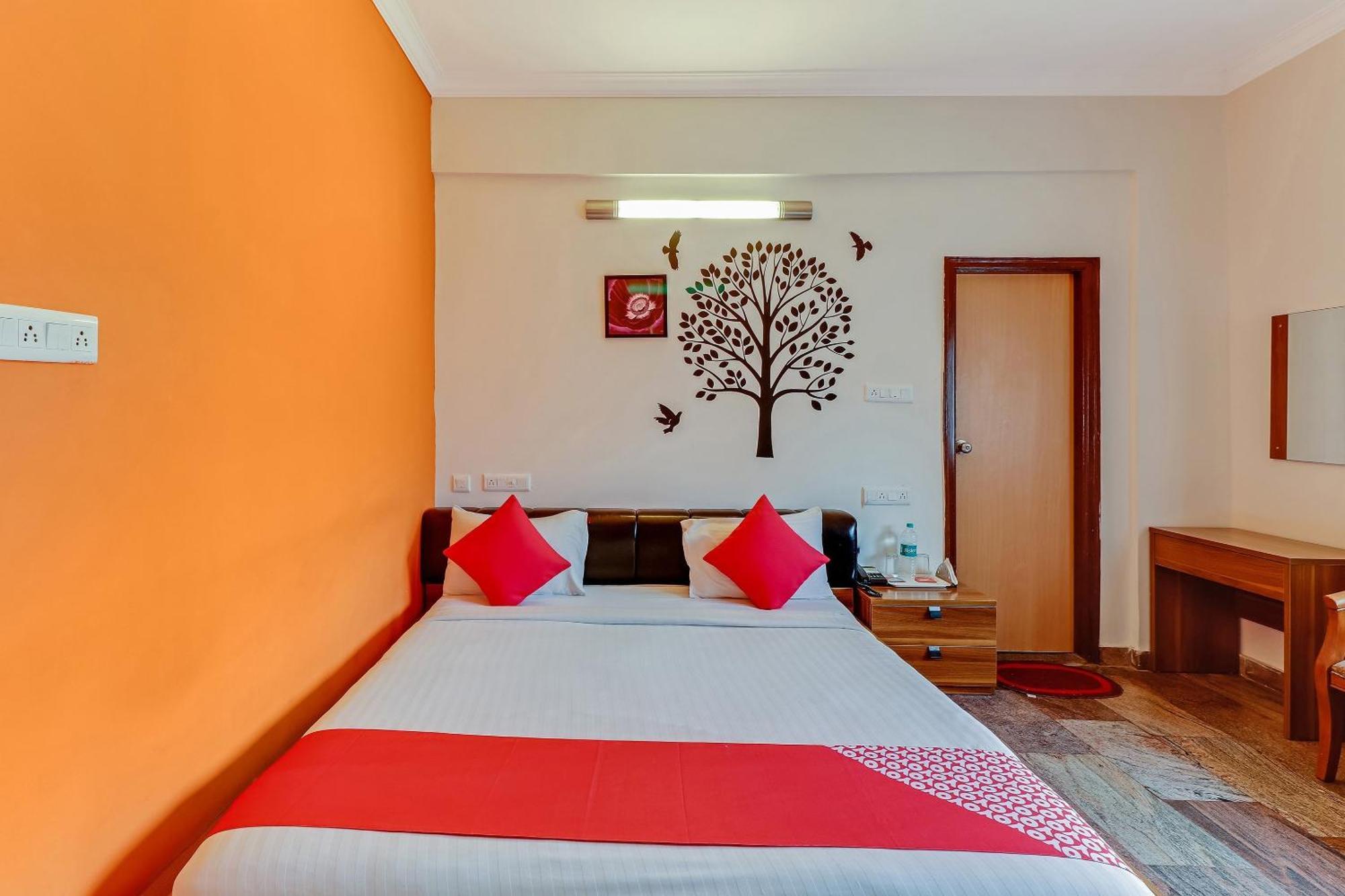 Hotel Super Collection O Goyal Residency Kammasandra Zewnętrze zdjęcie