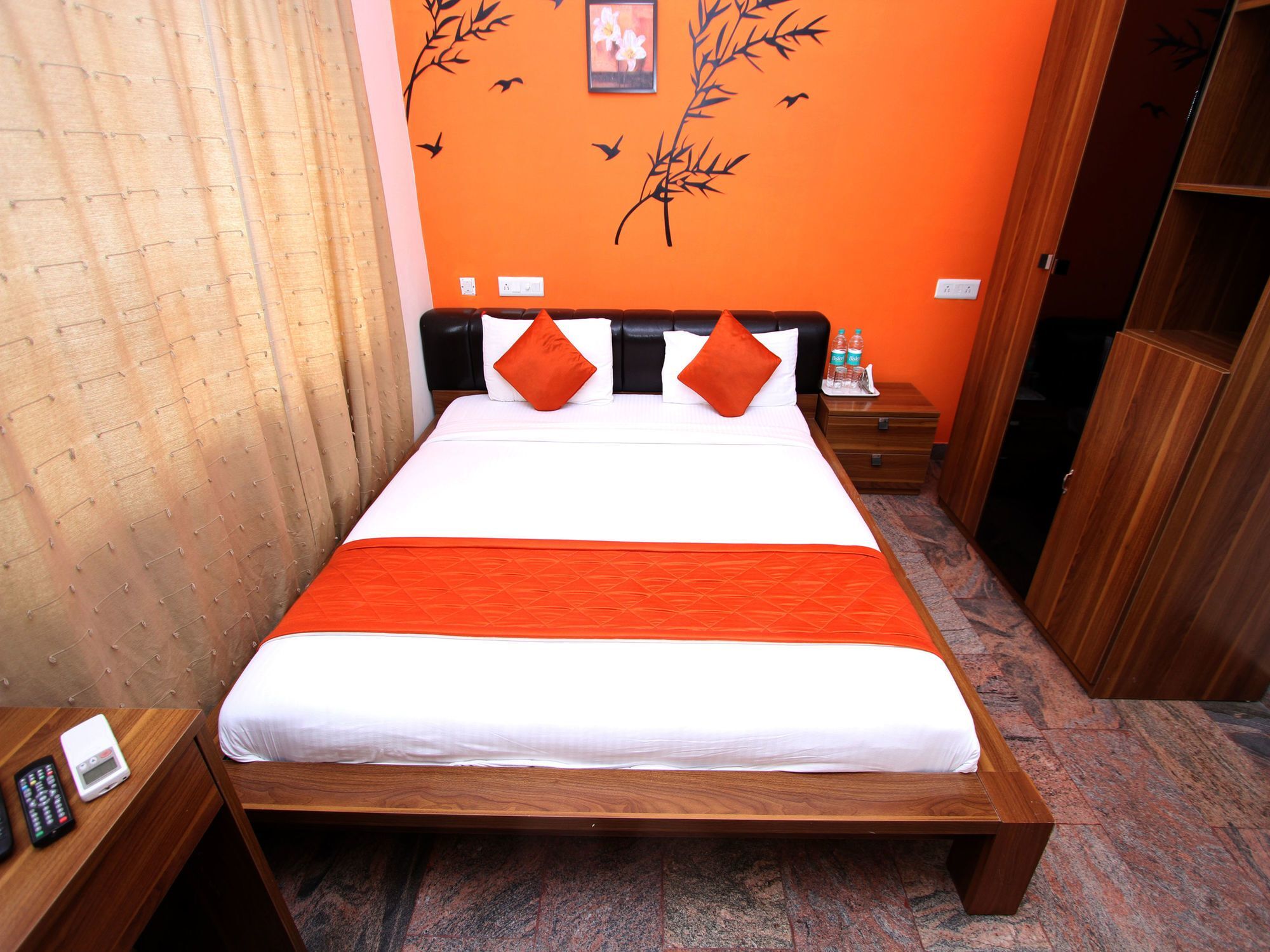 Hotel Super Collection O Goyal Residency Kammasandra Zewnętrze zdjęcie